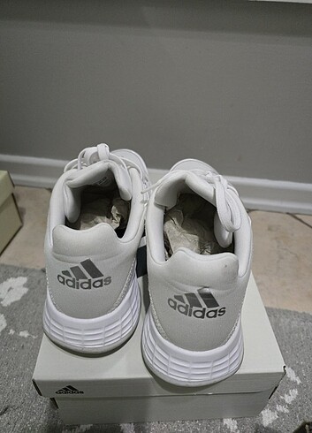 38 Beden Adidas Spor Ayakkabı