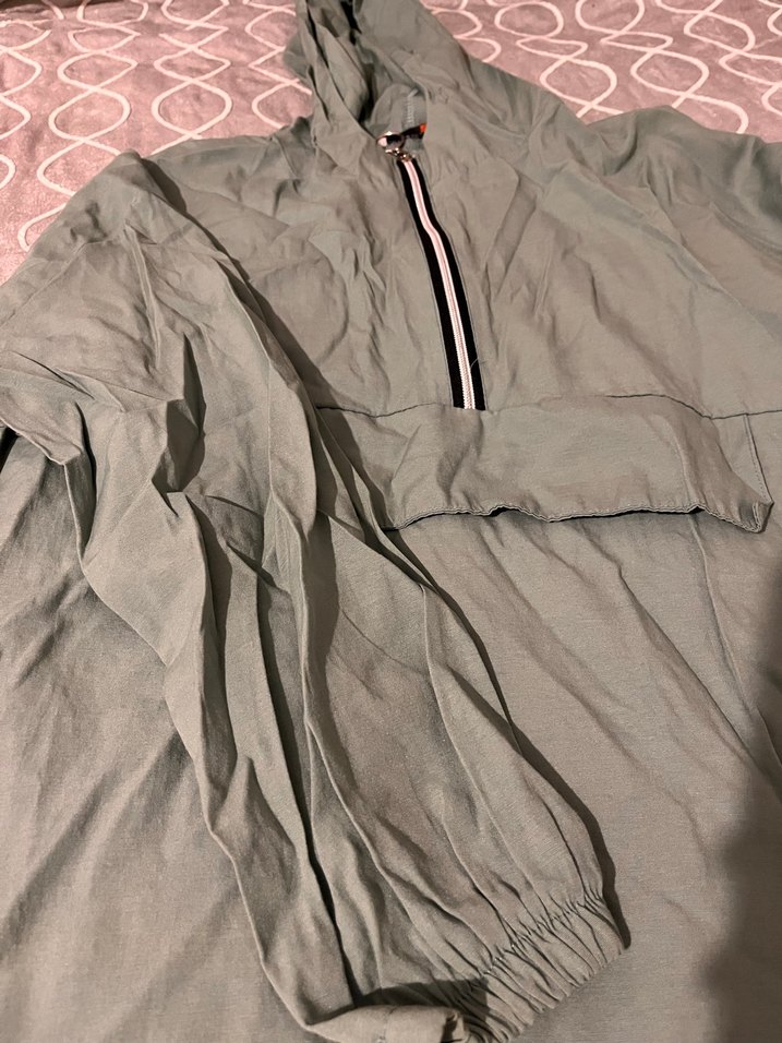 Gri Kapüşonlu Kadın Yağmurluk Midi Boy - Görsel 2