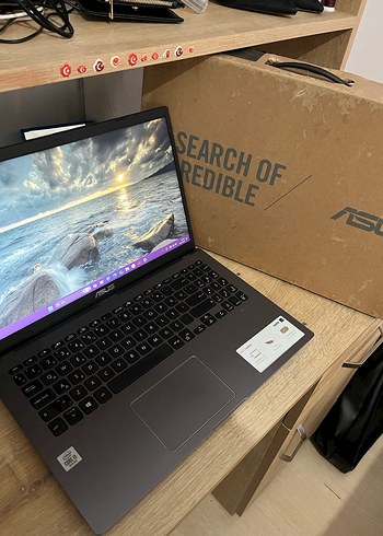 Gri ASUS Laptop - Görsel 2