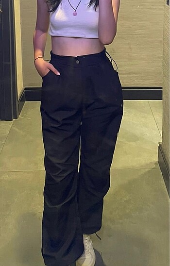siyah pantolon