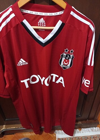 Beşiktaş formasi