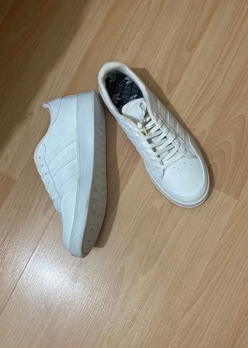 Beyaz erkek spor ayakkabı tek fiyat - Görsel 2