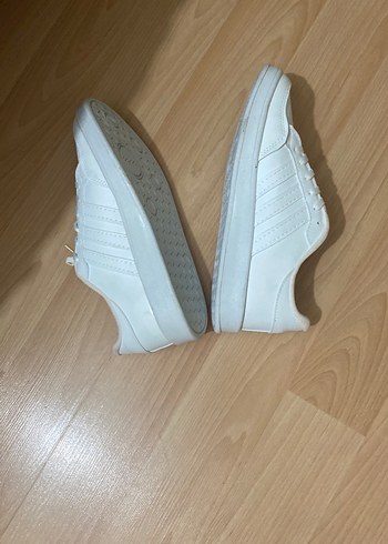 Beyaz erkek spor ayakkabı tek fiyat - Görsel 3