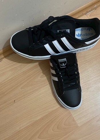Adidas 43