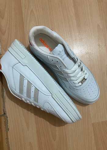 Adidas Beyaz Kadın Spor Ayakkabı - Görsel 2