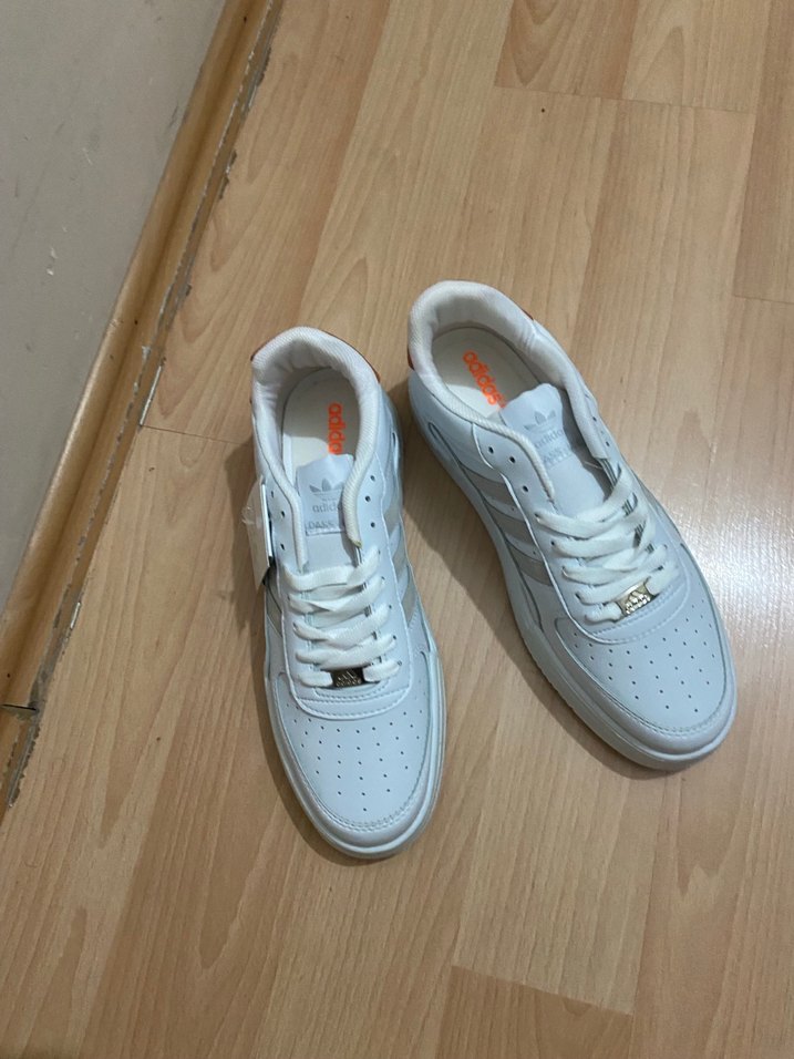 Adidas Beyaz Kadın Spor Ayakkabı - Görsel 3