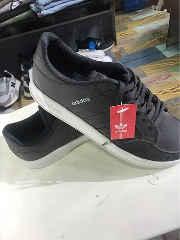 Adidas Mağaza ürünü