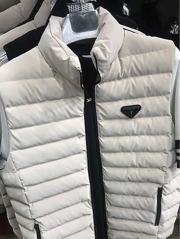 Prada Mağaza ürünü
