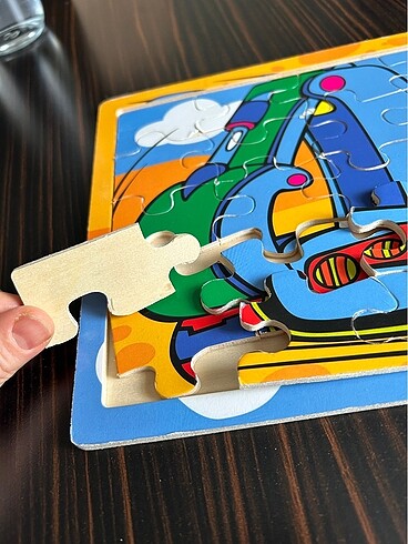 Diğer Ahşap puzzle 25 parça