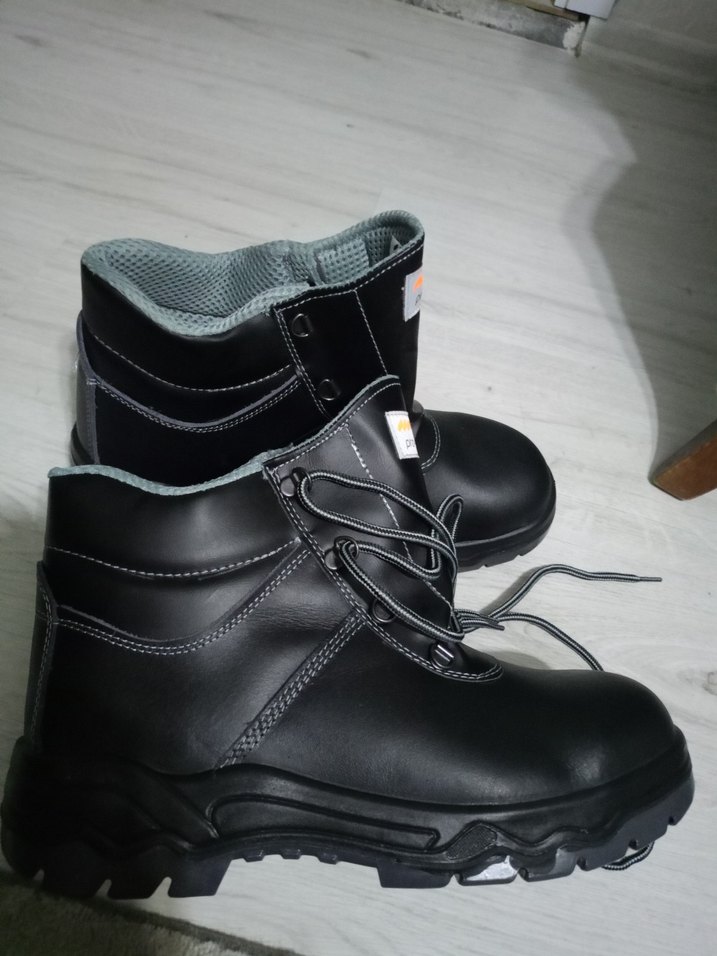 Siyah Bağcıklı Erkek Kauçuk Bot - Görsel 2