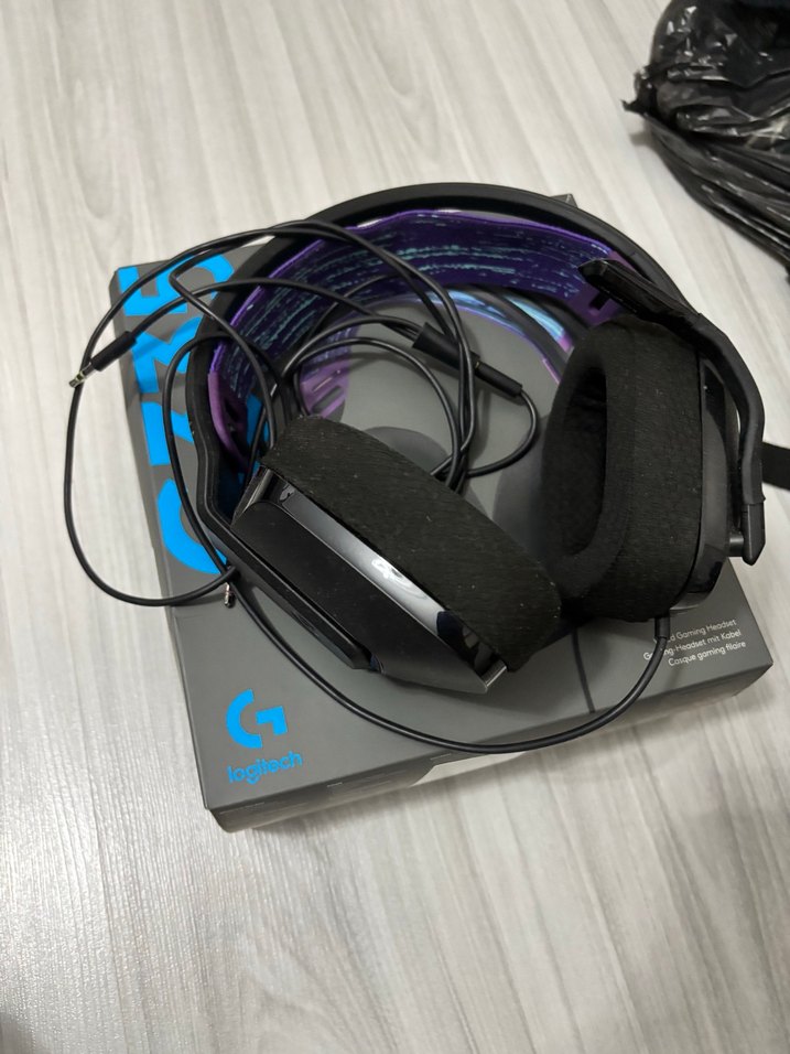 Logitech G335 Mor Kablolu Oyun Kulaklığı - Görsel 2