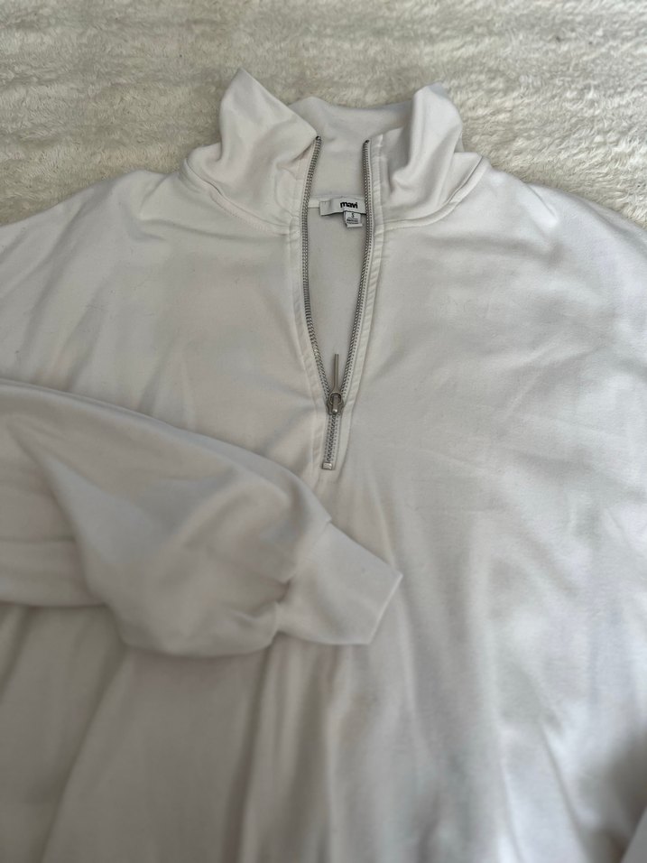 Kadın Beyaz Yarım Fermuarlı Sweatshirt - Görsel 3