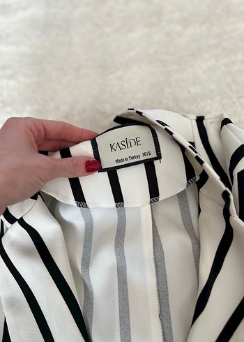 Çizgili Beyaz Uzun Hamile Ceketi - Görsel 4