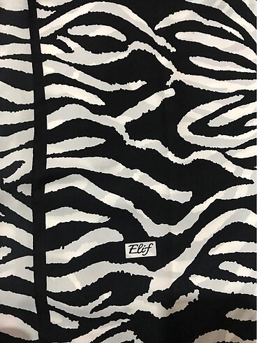 Kadın zebra desenli şal