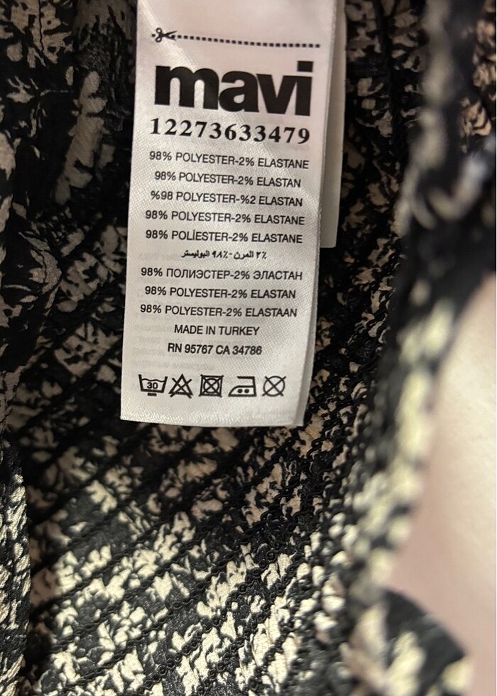 çiçek desenli bluz - Görsel 4