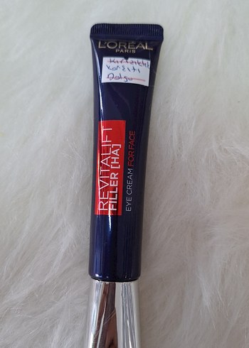 L'Oréal Revitalift eye cream forface