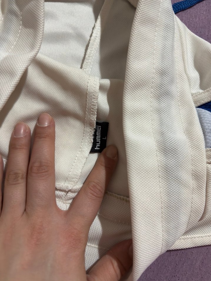 Beyaz Mini Atletik Şort - Görsel 3