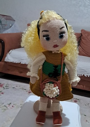 Bej Renkli Örgü Bebek
