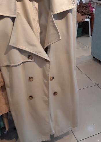 Bej Kadın Kolsuz Uzun Trençkot - Görsel 2