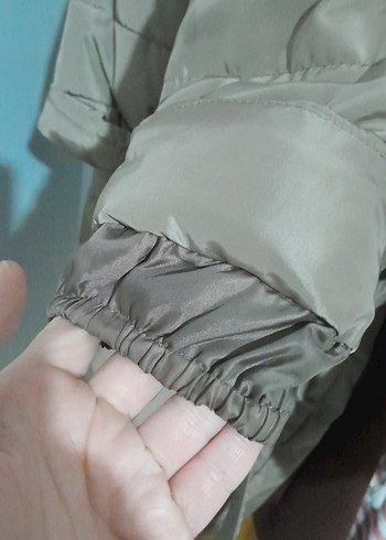 Kürk Detaylı Bej Uzun Kadın Kışlık Mont - Görsel 5