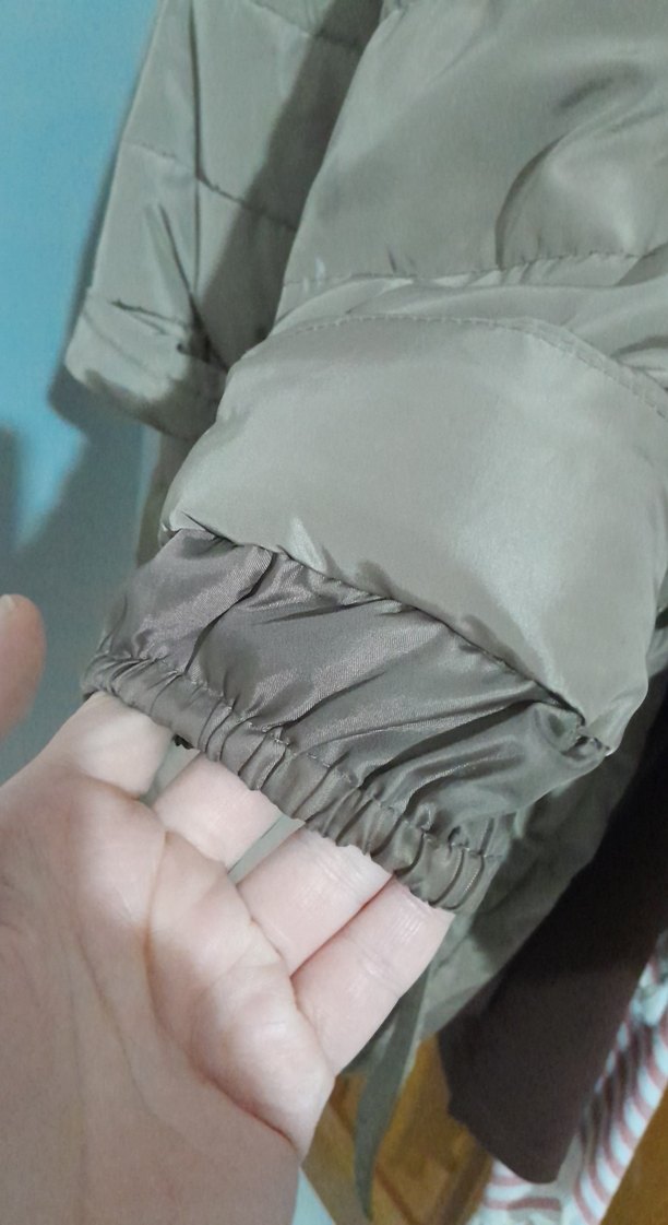 Kürk Detaylı Bej Uzun Kadın Kışlık Mont - Görsel 5