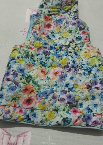 Çiçek Desenli Kapüşonlu Kız Yelek - Görsel 6