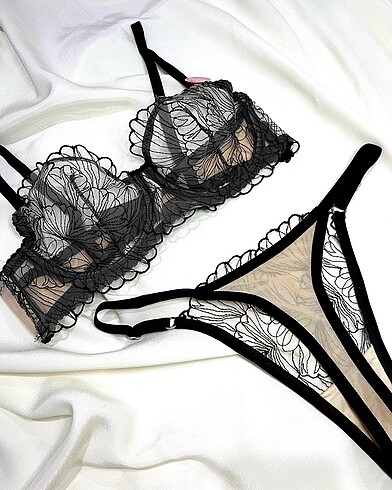 Victoria s Secret Bralet takımı