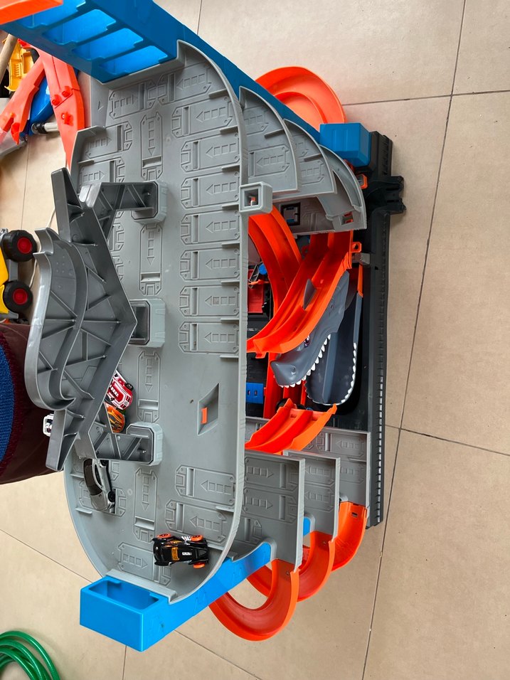 Gri Hot Wheels Oyuncak Araba Seti ultimate garaj - Görsel 3