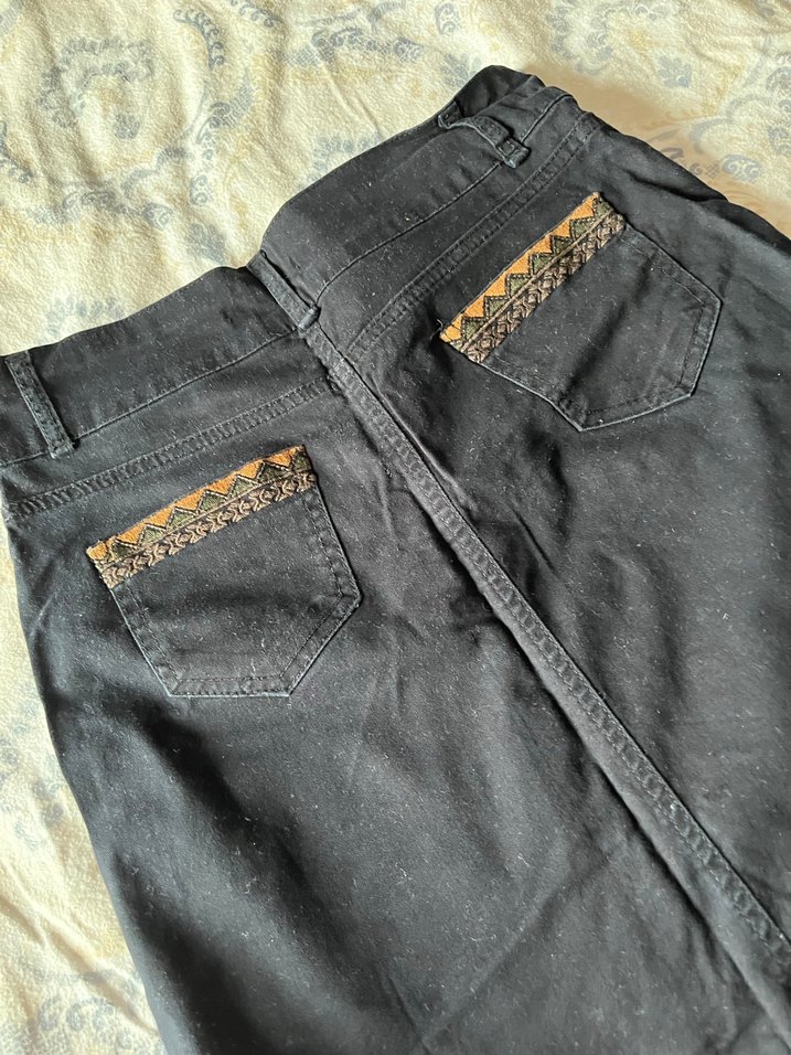 Nakışlı koyu lacivert kot etek - Görsel 3