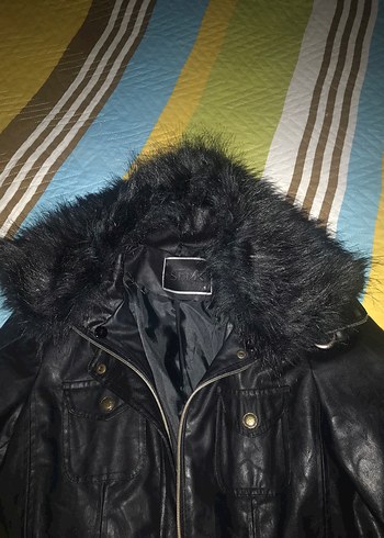 Kürk Detaylı Siyah Deri Kadın Uzun trençkot - Görsel 4