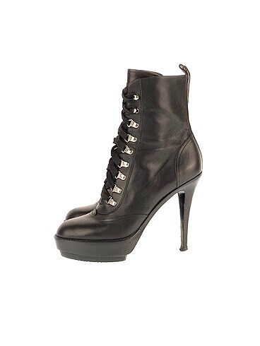 Gianvito Rossi Bot %70 İndirimli.