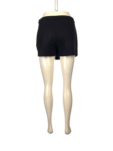 36 Beden Stradivarius Mini Şort %70 İndirimli.