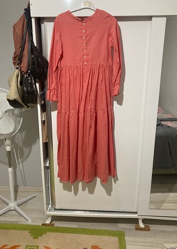 Düğmeli Pudra Pembe Uzun Elbise