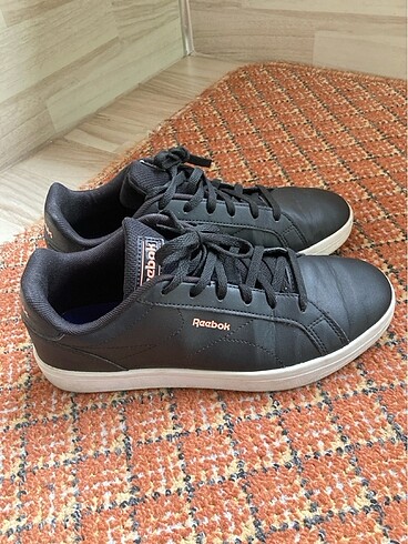 36 Beden siyah Renk Orijinal reebok spor ayakkabı