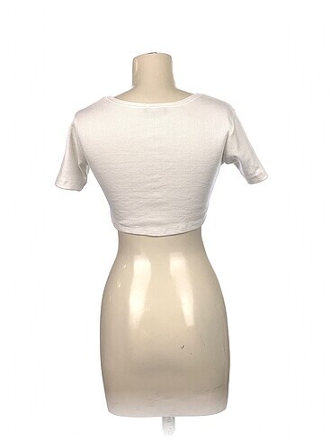 m Beden Trendyol & Milla T-shirt %70 İndirimli.