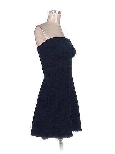 Bershka Kısa Elbise %70 İndirimli. - Görsel 2