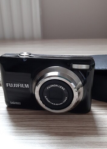 Fujifilm Dijital Fotoğraf makinesi 