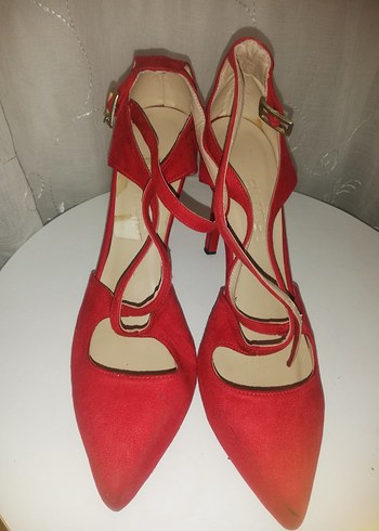 Kırmızı Süet Tokalı İnce Topuklu Kadın Ayakkabı - Görsel 4