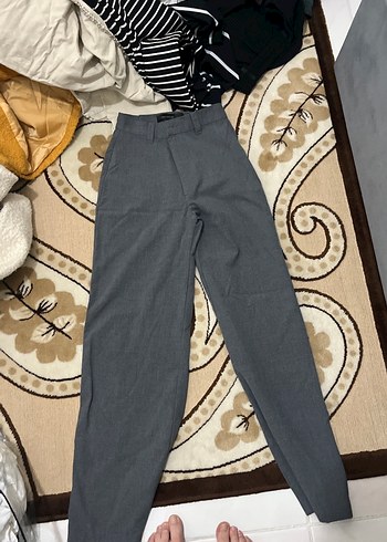 Gri Regular Fit Kadın Kumaş Pantolon