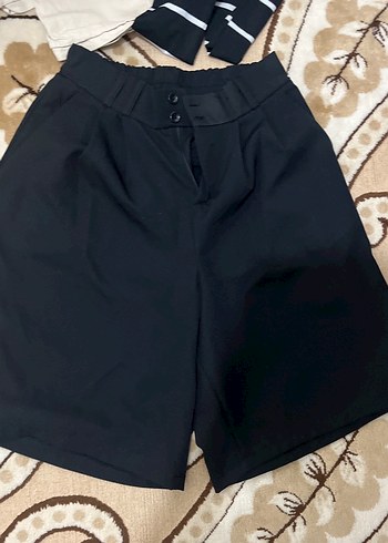 Diğer Düğmeli Siyah Kadın Mini Şort