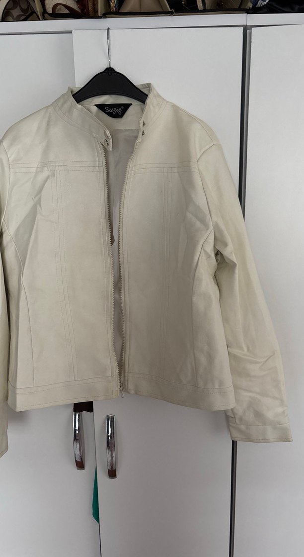 Bej Kadın Deri Ceket - Görsel 2