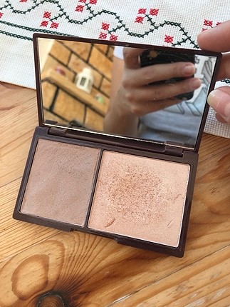 Sleek Highlighter bronzer paleti