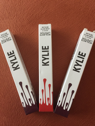 Kylie lip gloss