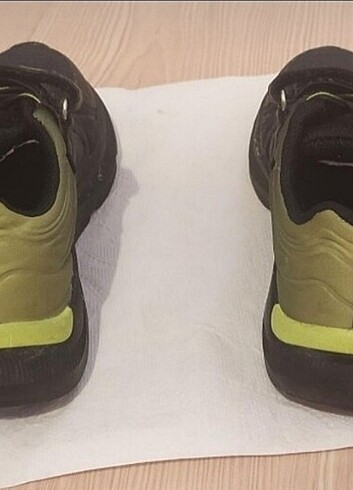 26 Beden Erkek çocuk spor ayakkabı