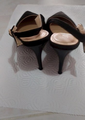 Diğer Siyah Süet Tokalı Stiletto