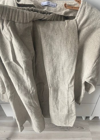 Bej V Yaka Keten Kadın Kazak Etek Takım - Görsel 4