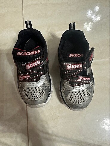 Skechers Sketchers çocuk ayakkabısı ışıklı 23 numara