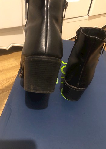 Siyah Topuklu Bot - Görsel 6