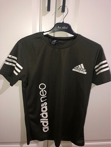 Adidas Tshirt