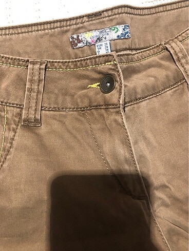 28 Beden şort Pantolon